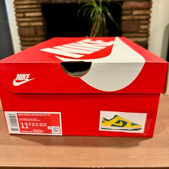 Nike Dunk Low “Reverse Brazil” / Sz. 11.5 / DS (New) - Picture 7 of 7